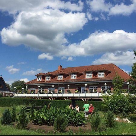 Hotel Und Restaurant Zum Bunten Hirsch Міров Екстер'єр фото